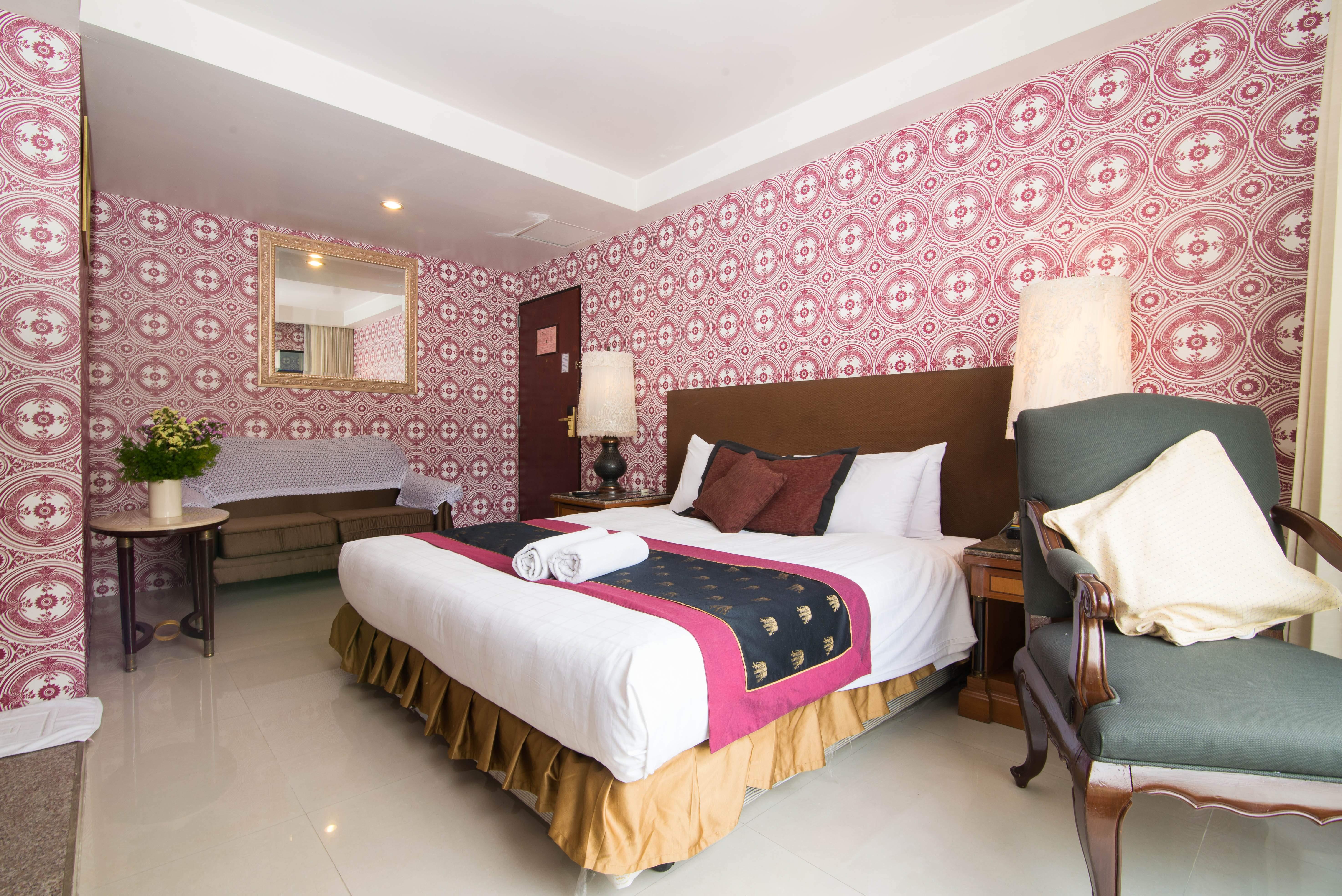 Diamond City Hotel Sha Certified Bangkok Esterno foto