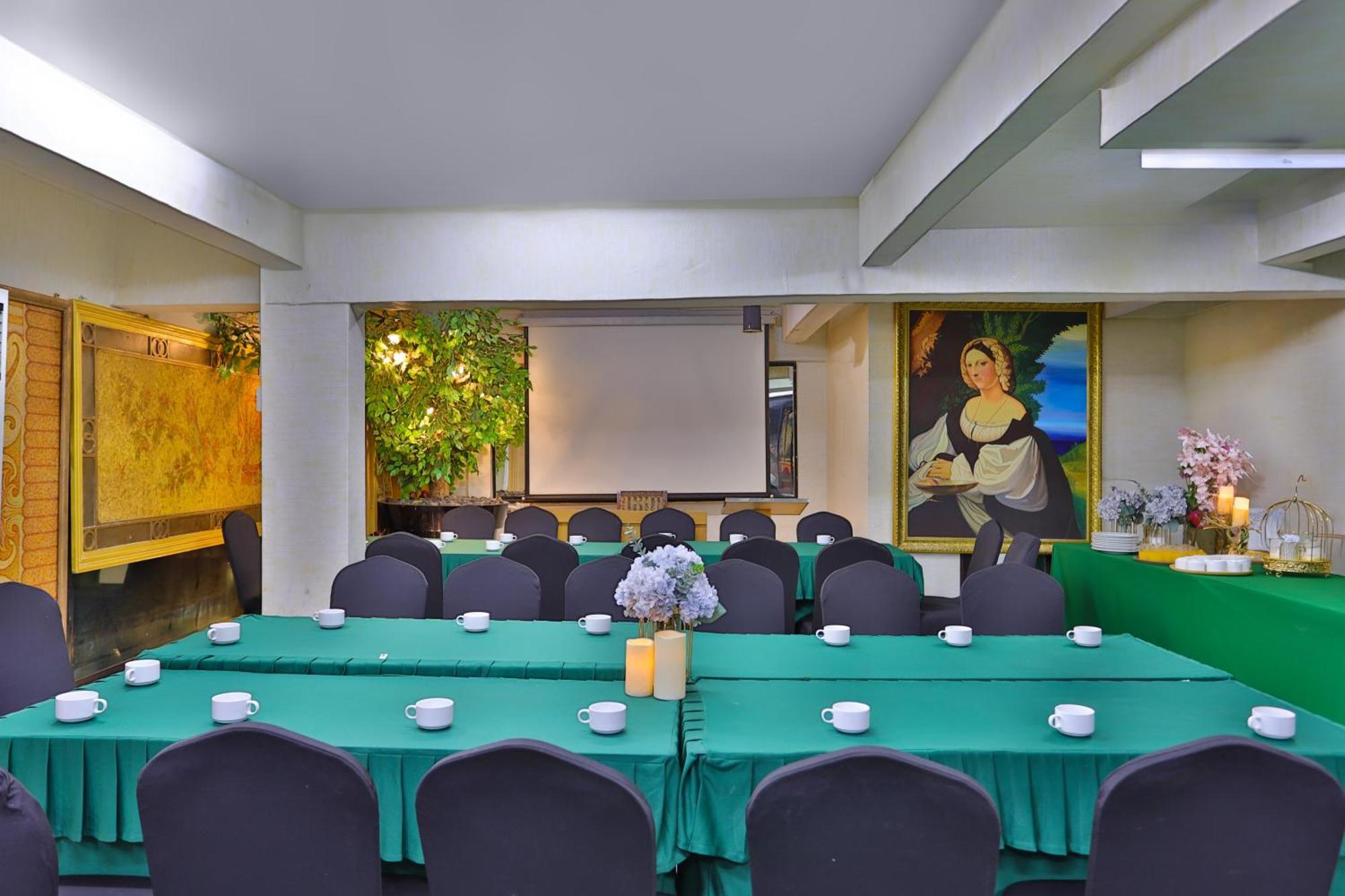 Diamond City Hotel Sha Certified Bangkok Esterno foto